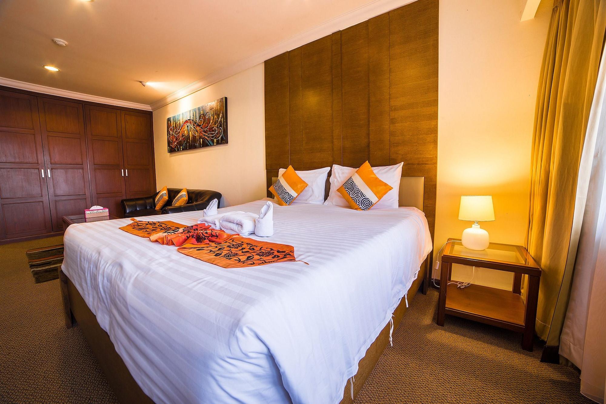 Triple 8 Inn Bangkok Ngoại thất bức ảnh